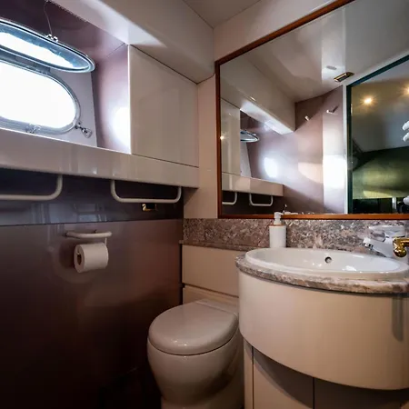 Yacht San Lorenzo 22