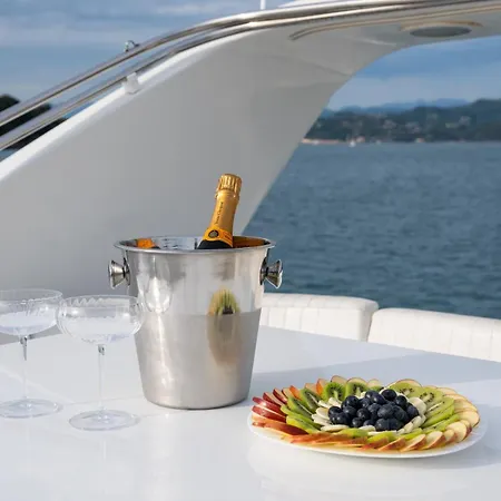 Botel Yacht San Lorenzo 22